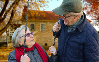 Pensioni, dal 2018 età di vecchiaia uguale per uomini e donne